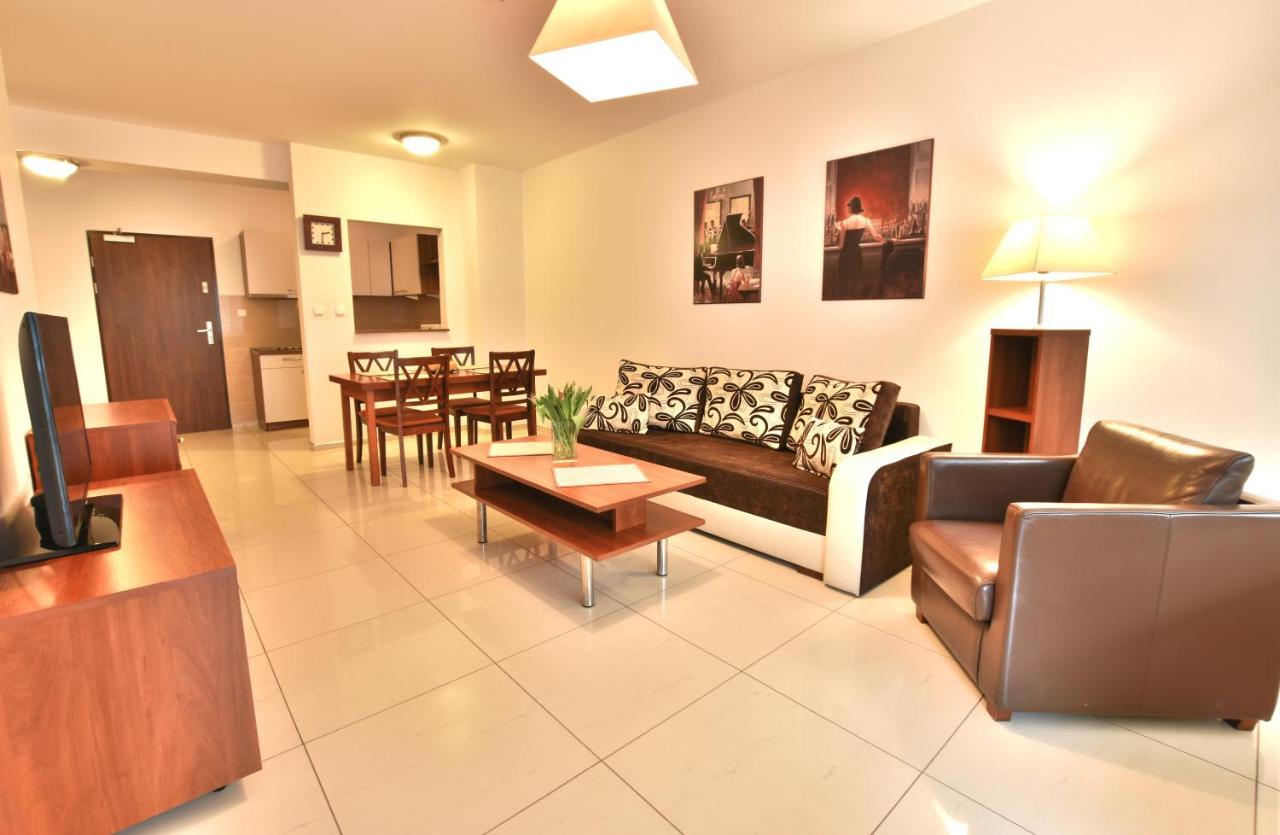 Apartamenty Promenada-Arka Kolobrzeg Ngoại thất bức ảnh